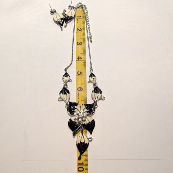 Black White Enamel Painted Rhinestone Necklace Earring Set - Picture 6 of 15
